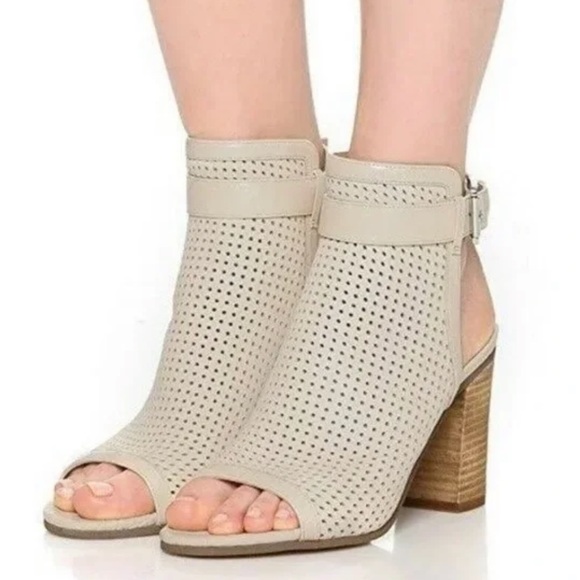 NWOT Sam Edelman perforated booties